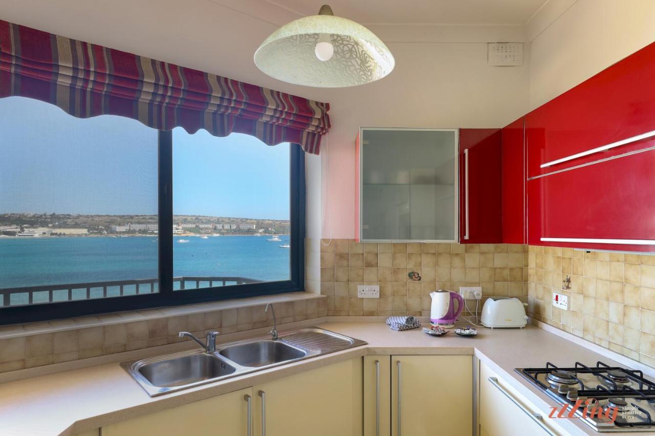 Seafront 2 Bedroom Apartment overlooking Bay Is-Sellum Buitenkant foto