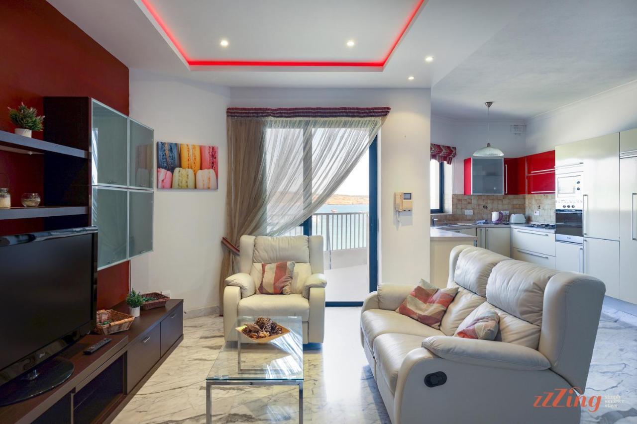 Seafront 2 Bedroom Apartment overlooking Bay Is-Sellum Buitenkant foto