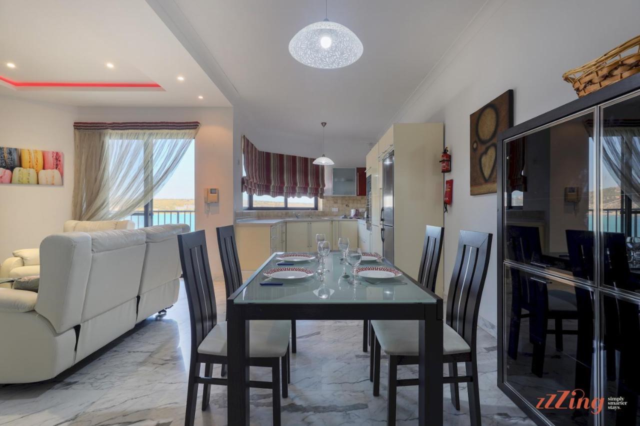 Seafront 2 Bedroom Apartment overlooking Bay Is-Sellum Buitenkant foto